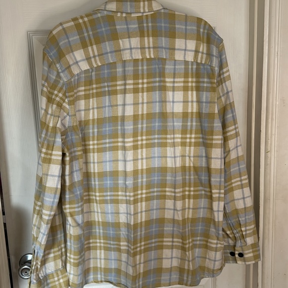 H&M flannel long sleeve button up shirt - Picture 5 of 6